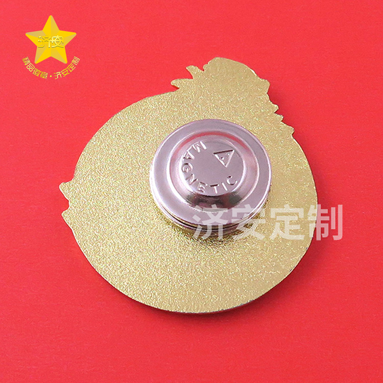 龙腾出行3D立体浮雕公司徽章：用工艺重塑品牌记忆